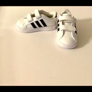 Toddler white w/ black striped Adidas
